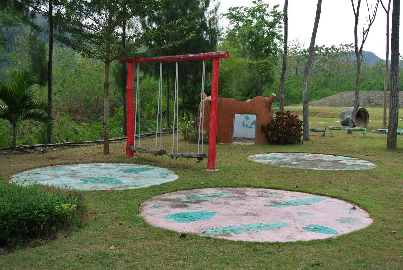Baanraisooksangchan Kaeng Krachan Exterior photo